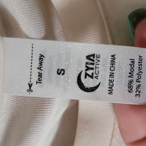 ZYIA Peach Color Short Sleeve Women's Tee - Picture 2 of 4